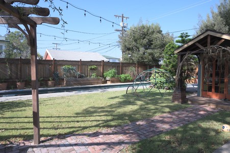 Enlarge photo 24