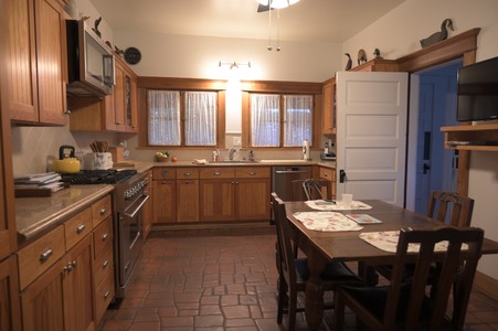 Enlarge photo 47