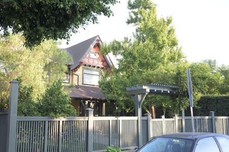 Enlarge photo 98