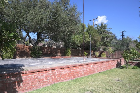 Enlarge photo 32