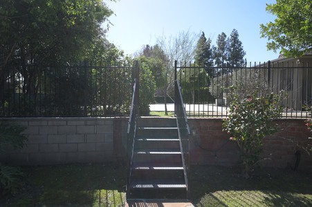 Enlarge photo 35