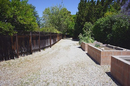 Enlarge photo 92