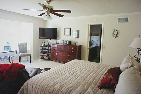 Enlarge photo 24