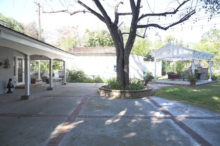 Enlarge photo 36