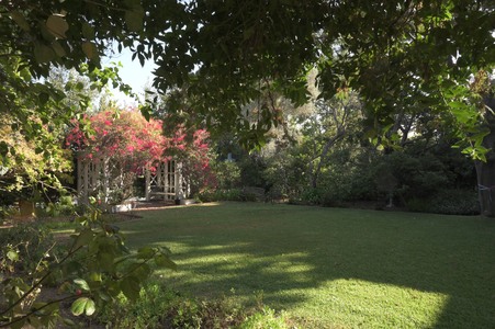 Enlarge photo 23