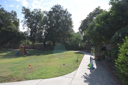 Enlarge photo 17