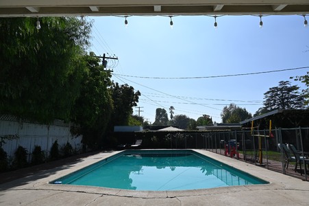 Enlarge photo 37