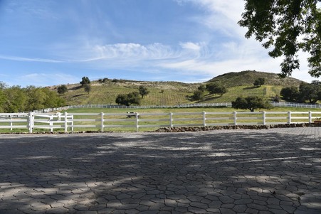 Enlarge photo 37