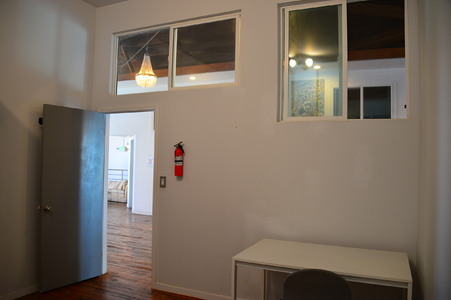 Enlarge photo 11