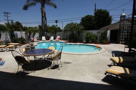 90036 Apartment Pool
