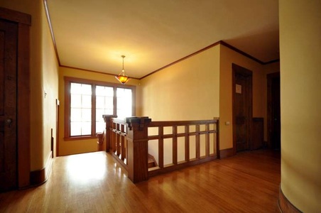 Enlarge photo 37