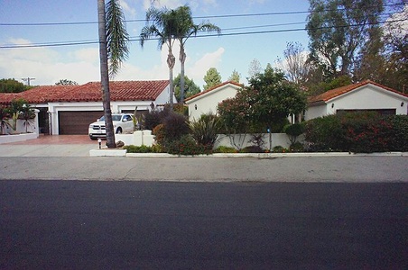 Enlarge photo 129