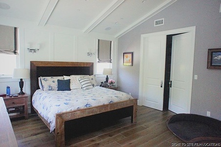 Enlarge photo 47