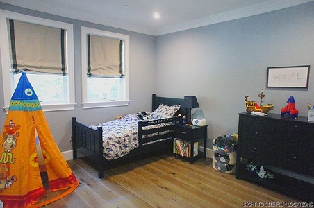 Enlarge photo 63