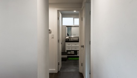 Enlarge photo 30