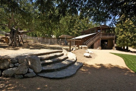 Enlarge photo 32