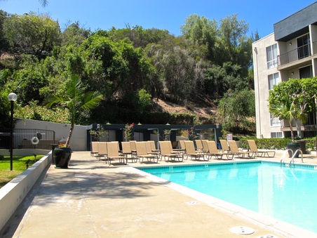 Los Feliz Apartment