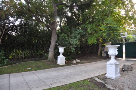 Enlarge photo 24