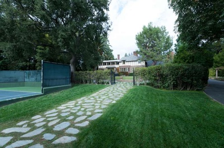 Enlarge photo 104