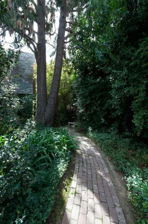 Enlarge photo 127