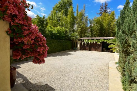 Enlarge photo 16