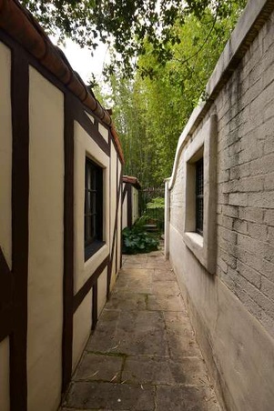 Enlarge photo 23