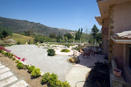 Enlarge photo 11