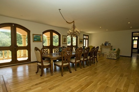 Enlarge photo 22
