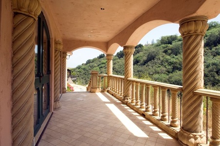 Enlarge photo 32