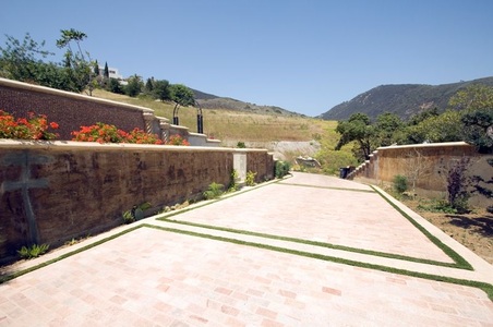 Enlarge photo 37
