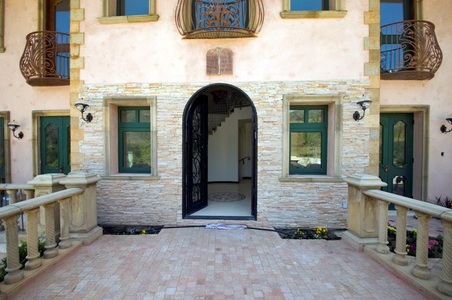 Enlarge photo 51