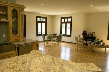 Enlarge photo 63