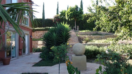 Enlarge photo 54
