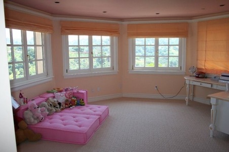 Enlarge photo 54
