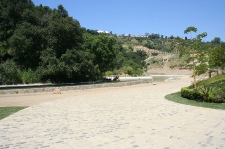 Enlarge photo 140