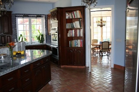 Enlarge photo 217
