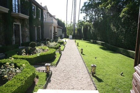 Enlarge photo 80