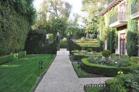 Enlarge photo 16