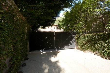 Enlarge photo 2