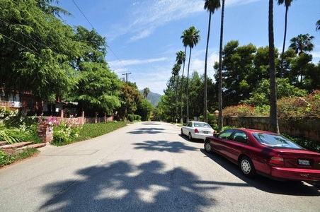 Enlarge photo 8
