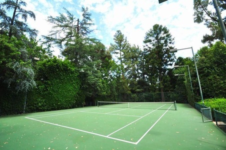 Enlarge photo 44