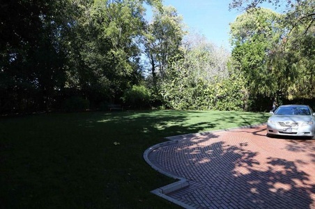 Enlarge photo 29