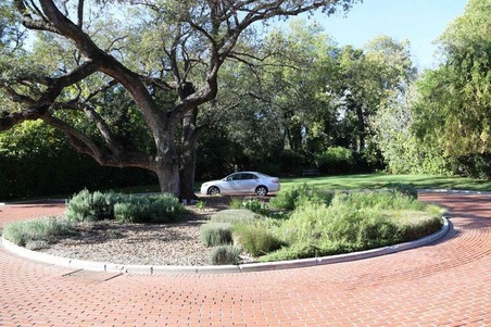 Enlarge photo 40