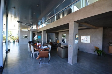 Enlarge photo 53