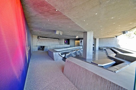 Enlarge photo 49