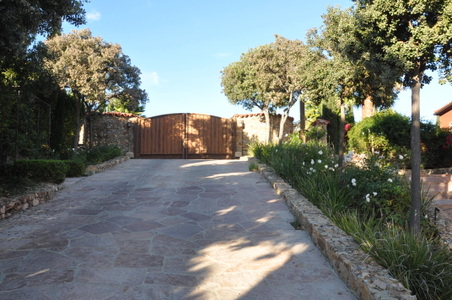 Enlarge photo 19