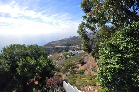 Enlarge photo 15