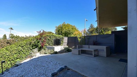 Enlarge photo 12