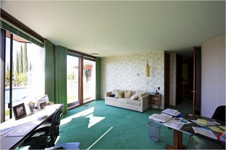 Enlarge photo 149
