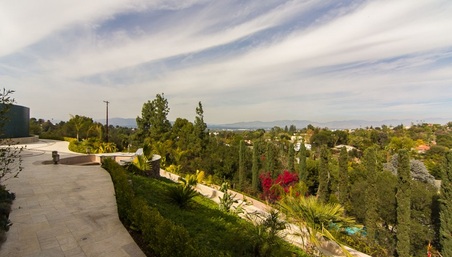 Enlarge photo 57